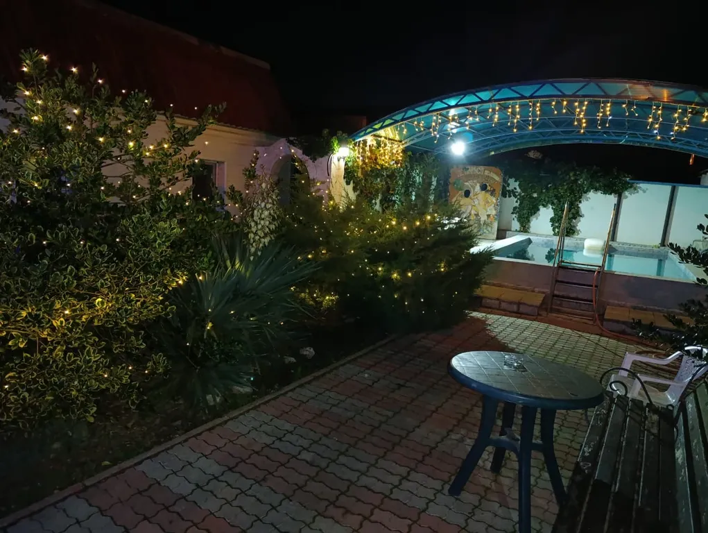 Дом с бассейном и сауной рядом с морем