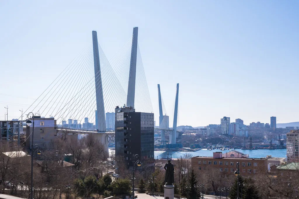 Апартаменты с видом на Золотой мост