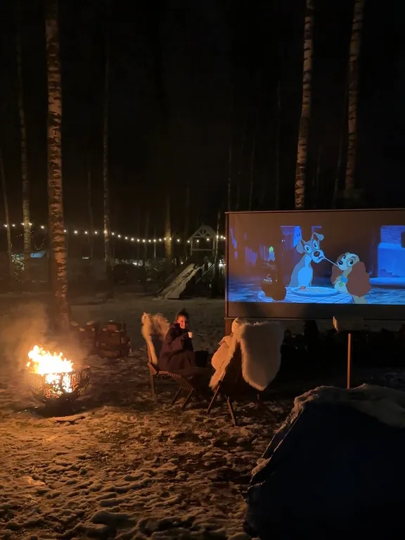 Коттедж Уютный дом с баней и чаном в лесном участке у берега водохранилища — Логиново