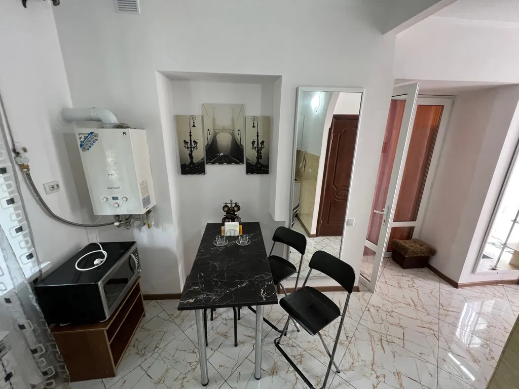 Двухкомнатный дом с большим отдельным двором