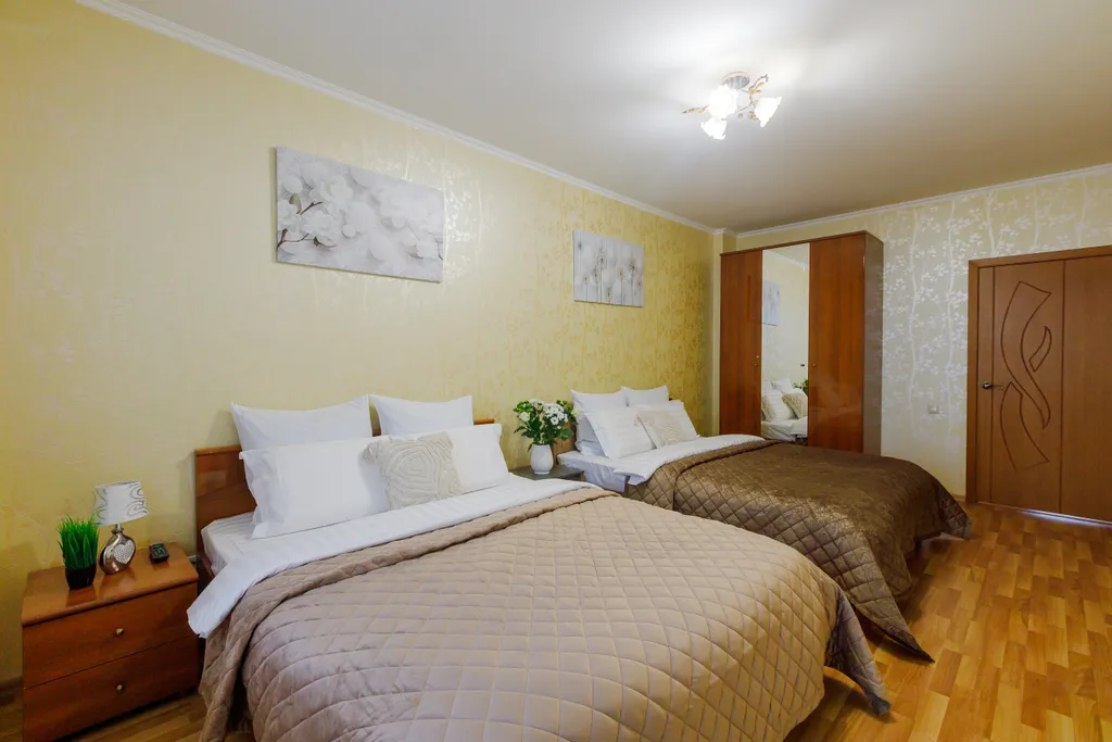 Квартира Современная двухкомнатная квартира с видом на Волгу 110 м — Самара