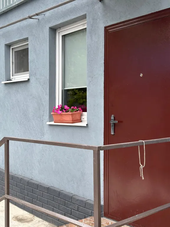 Домик с парковкой и мангалом