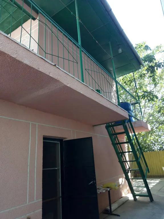 Домик у моря