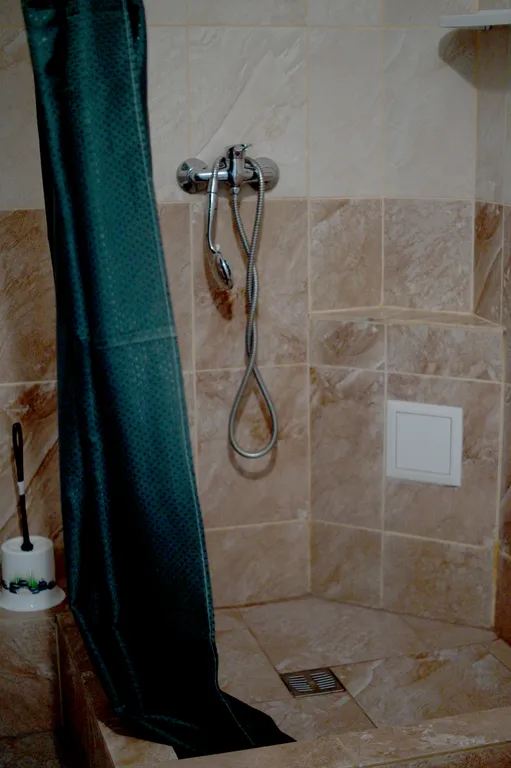 Трёхместный номер отопление удобства стоянка