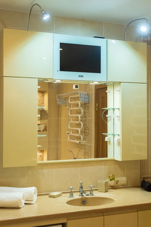 Двухуровневая трёхкомнатная квартира возле моря