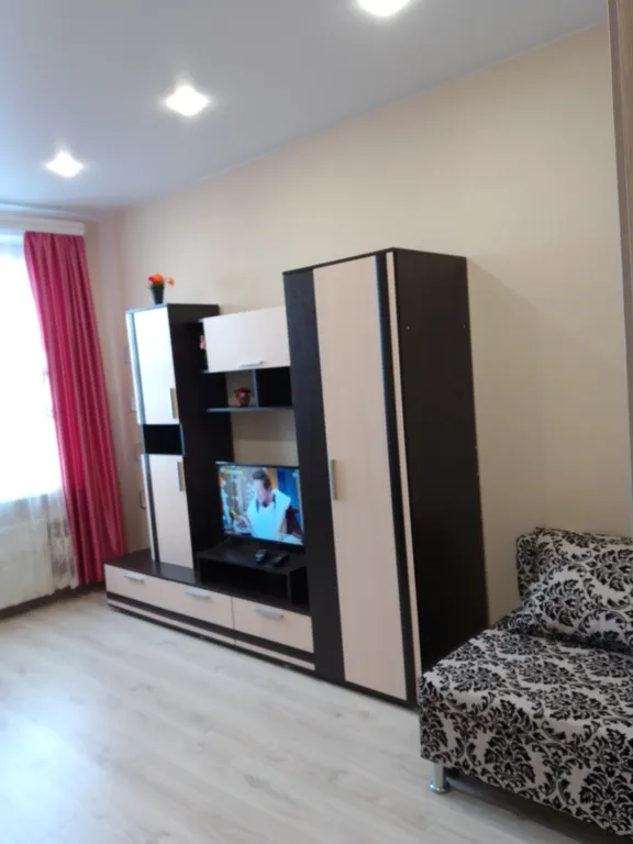 Квартира с удивительным видом из окна на лес