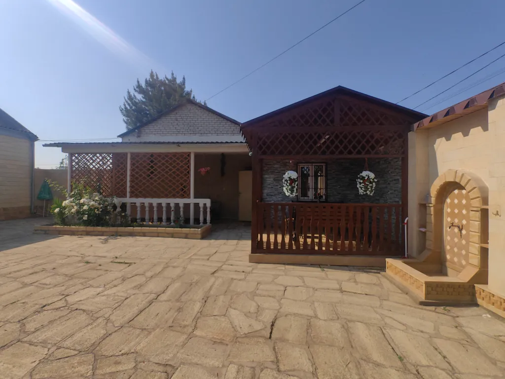 Домик у моря