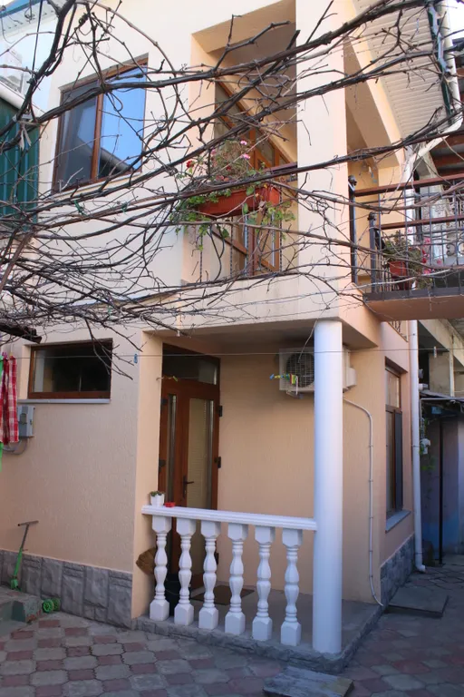 Коттедж 1-комнатный Дом — Феодосия