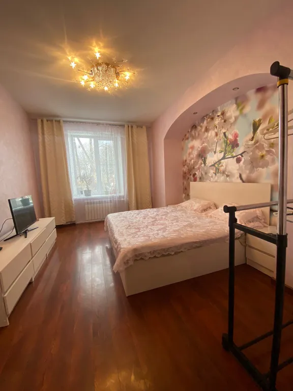 2-комнатная квартира у Лопатинского сада в самом центре