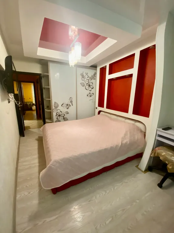 Уютная 3-х комнатная квартира рядом с Мариинским театром