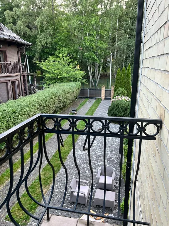 Просторная квартира в особняке гнездо