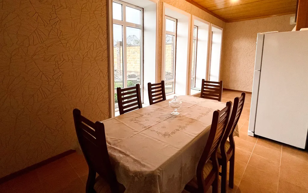 Уютный домик в высокогорном районе Горная Вершина