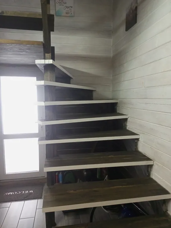 Коттедж Кедровый дом в лесу с панорамным окном и красивым видом на горы — Шерегеш