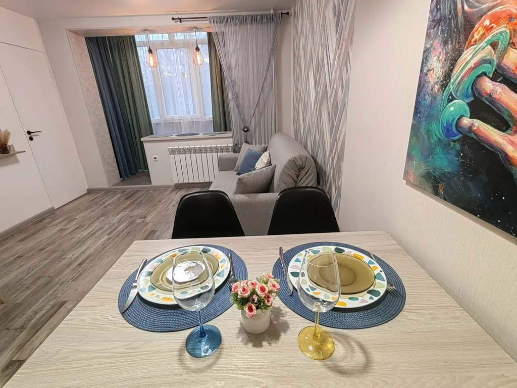 Современная двухкомнатная студия на Микрорайоне