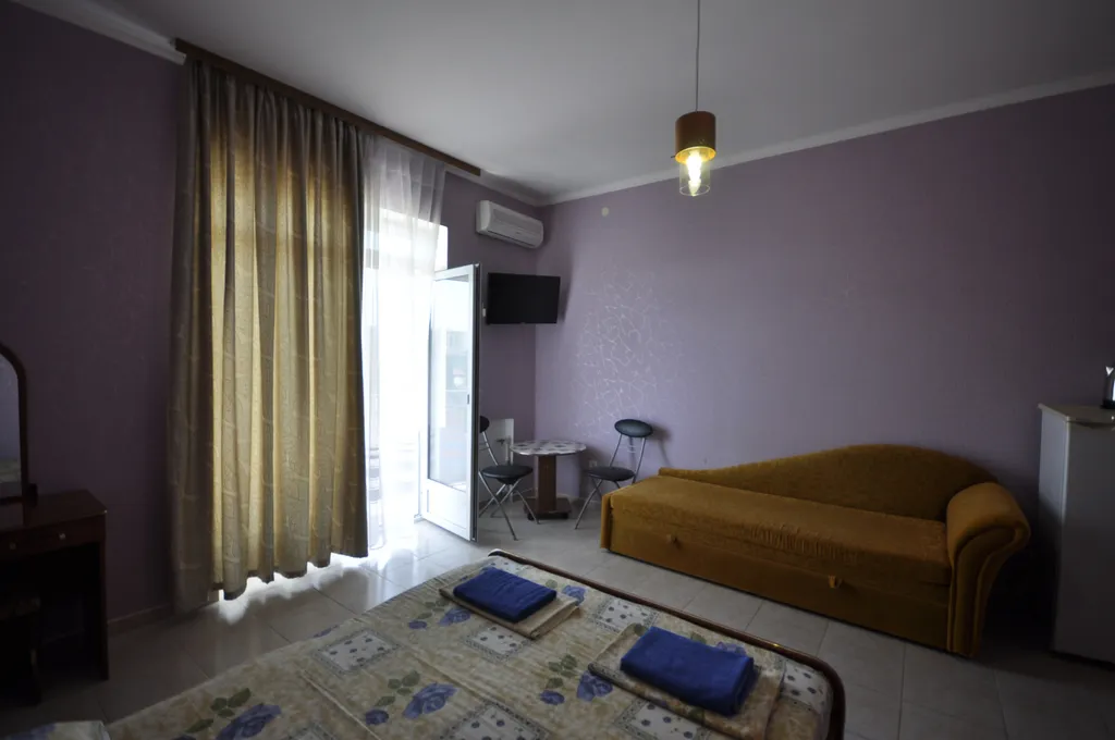 Квартира Квартира Стандартный номер 35 с балконом — Геленджик