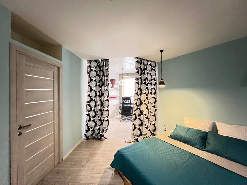 Трехкомнатная с оригинальным дизайнерским ремонтом ЦЕНТР