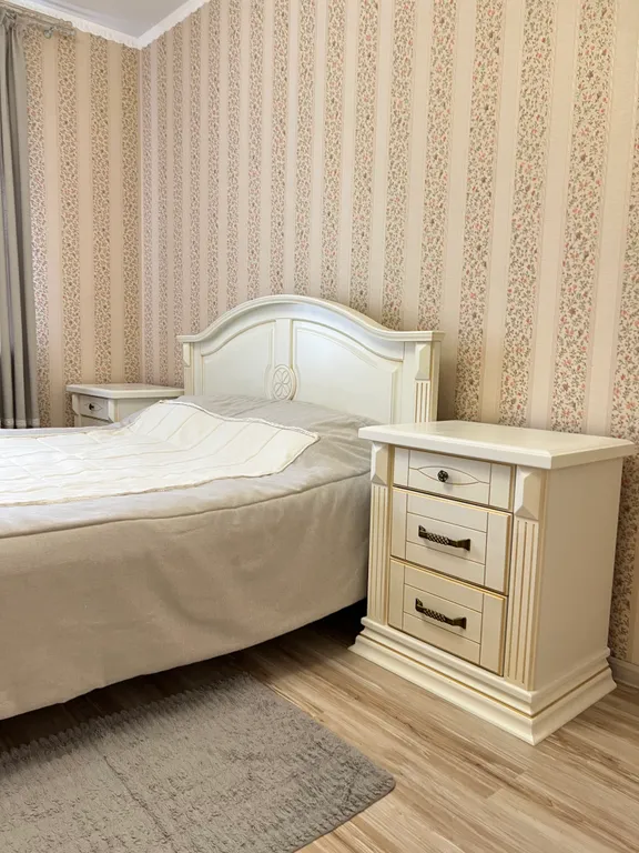 Светлая квартира с мансардой в центре города