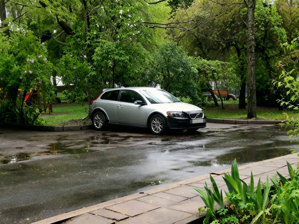 Стильная светлая квартира у Комаровского рынка