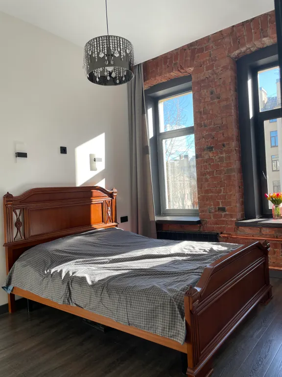 Квартира Современная квартира-лофт у метро — Санкт-Петербург