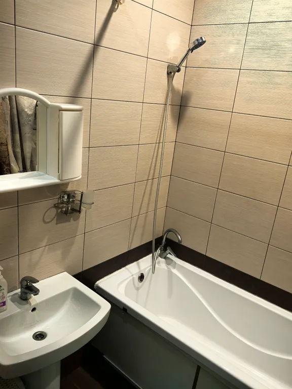 Хорошая двушка возле Ауры