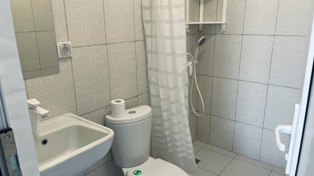 Квартира Квартира Уютная студия у моря со своей беседкой — Волна