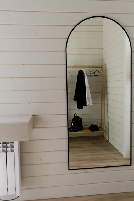 Современный дом в лесу