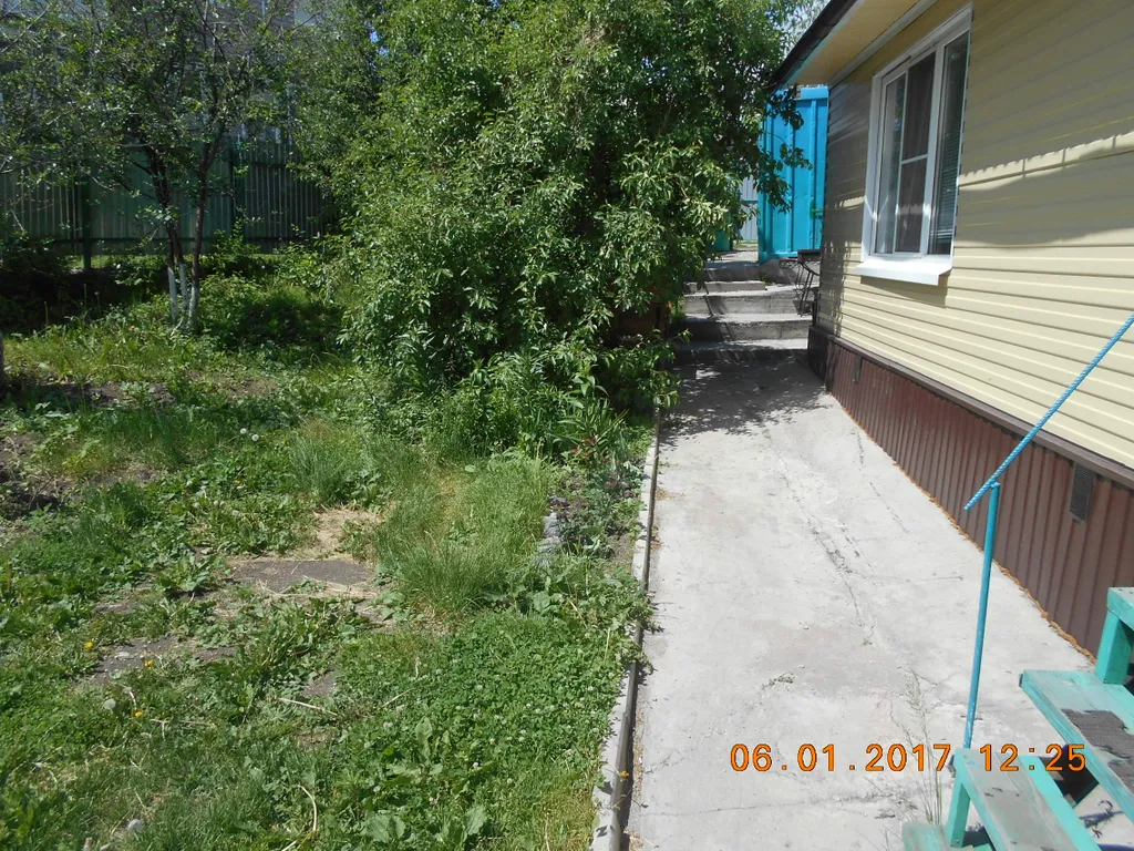 Курортная зона,центр,на берегу речки,в тихом месте,домик 2 этаж