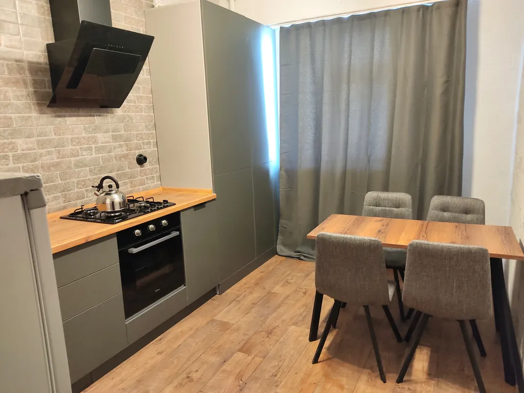 Однокомнатная квартира в стиле лофт — аренда посуточно в Алушта