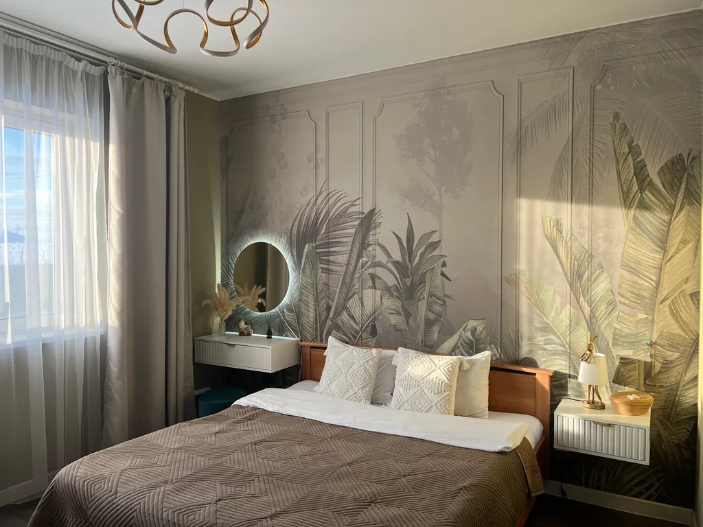 Уютный дом с видом на закат