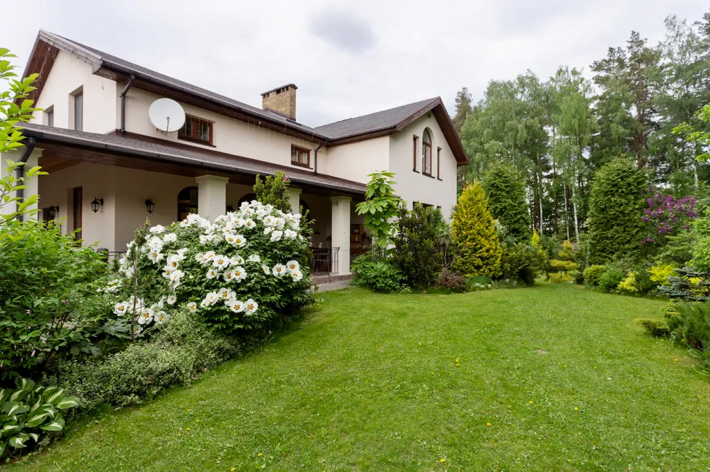 Вилла с бассейном