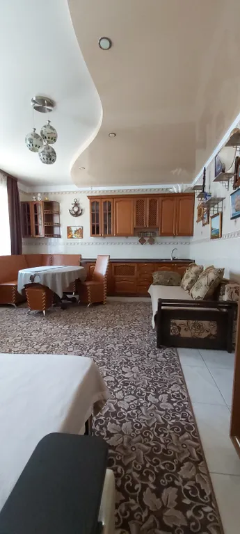 Часть дома с отдельным входом и террасой