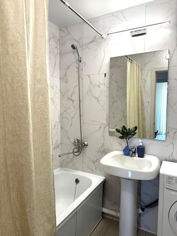 Квартира рядом с торговым центром Планета