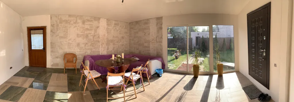 Дом в шаговой доступности от метро