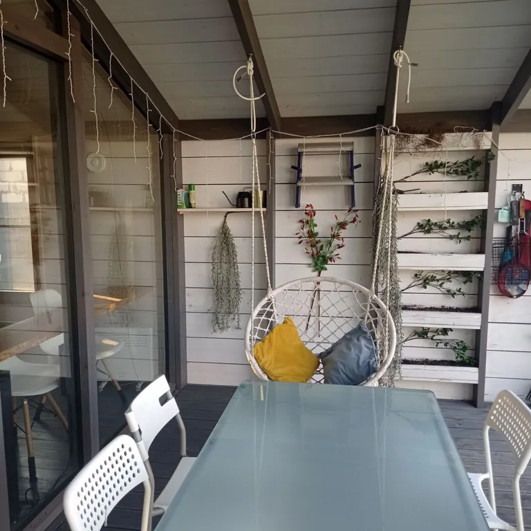 Просторный дом с баней и игровой зоной для детей