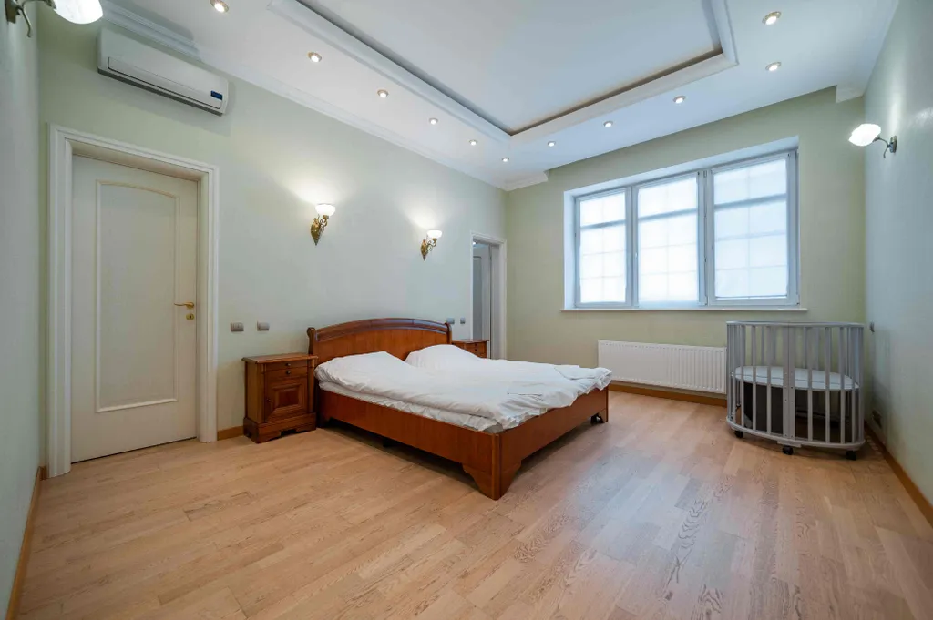 10-комнатный Дом