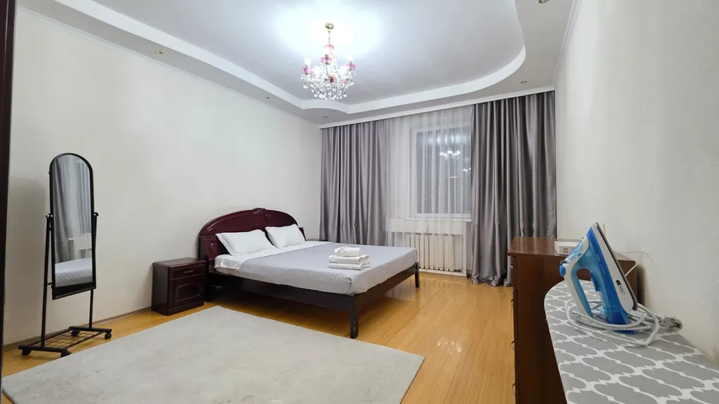 Евротрешка с 2-мя кроватями и раскладным диваном в центре