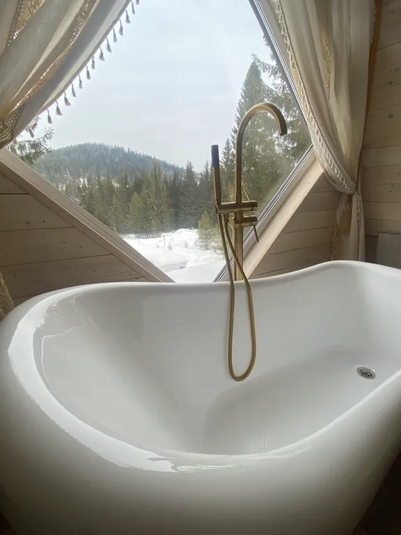 Шале Италия в Таун Хаусе Калинин Двор с ванной с панорамным окном