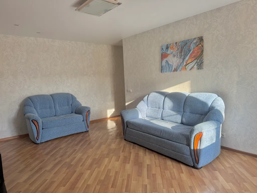 Трехкомнатная в центре