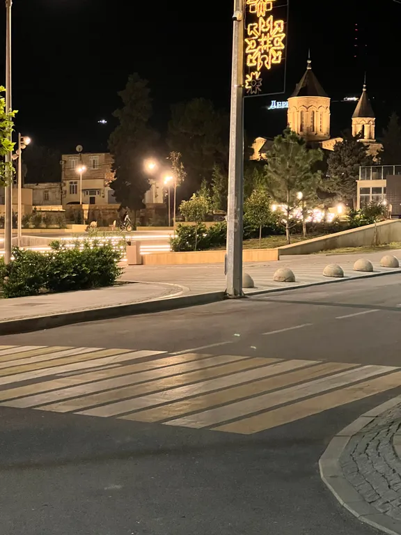 Квартира Шикарная квартира в центре города, рядом с мультимедийным фонтаном — Дербент