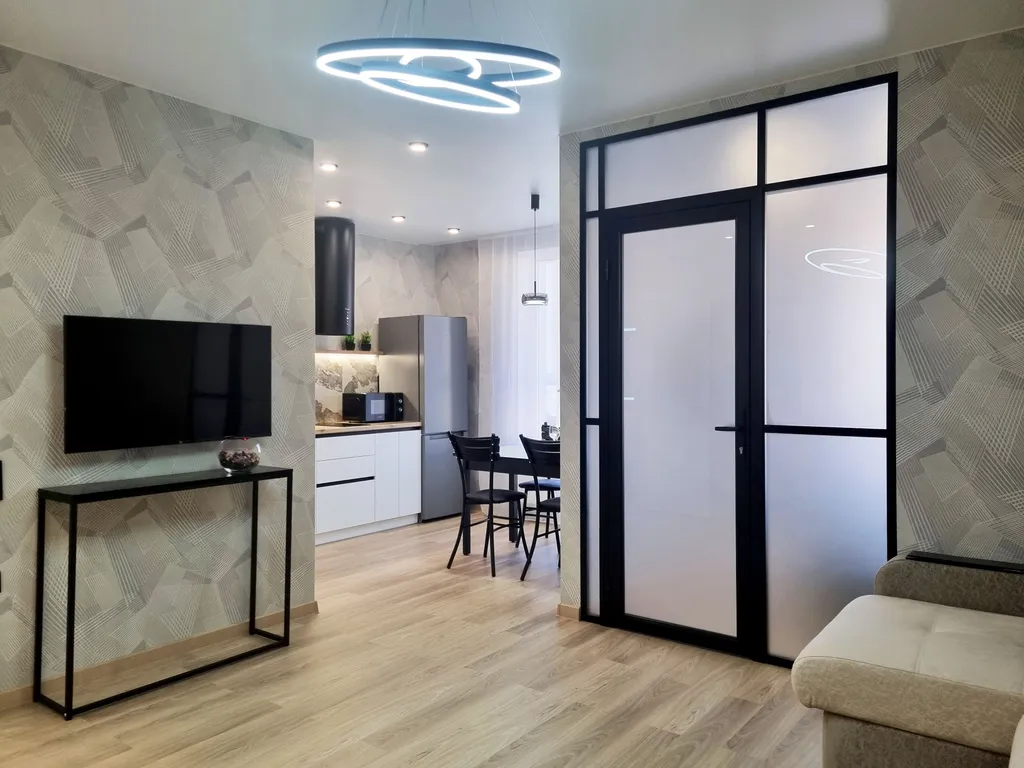 Дизайнерская евро двушка на 17 этаже с панорамным остеклением и видом на город