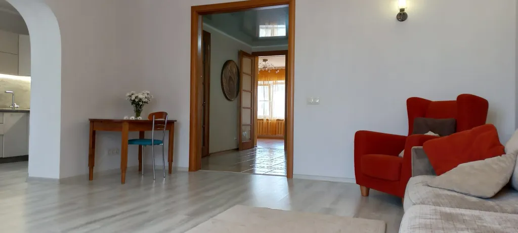 3-х комнатная квартира недалеко от набережной