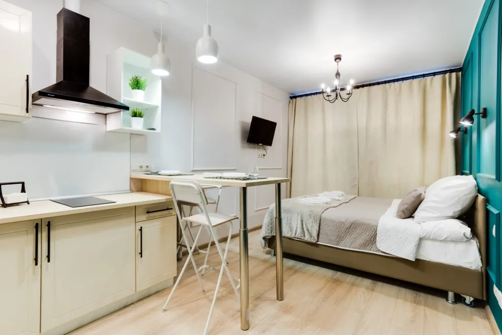 Бирюзовая студия рядом с Мегой и Ашаном