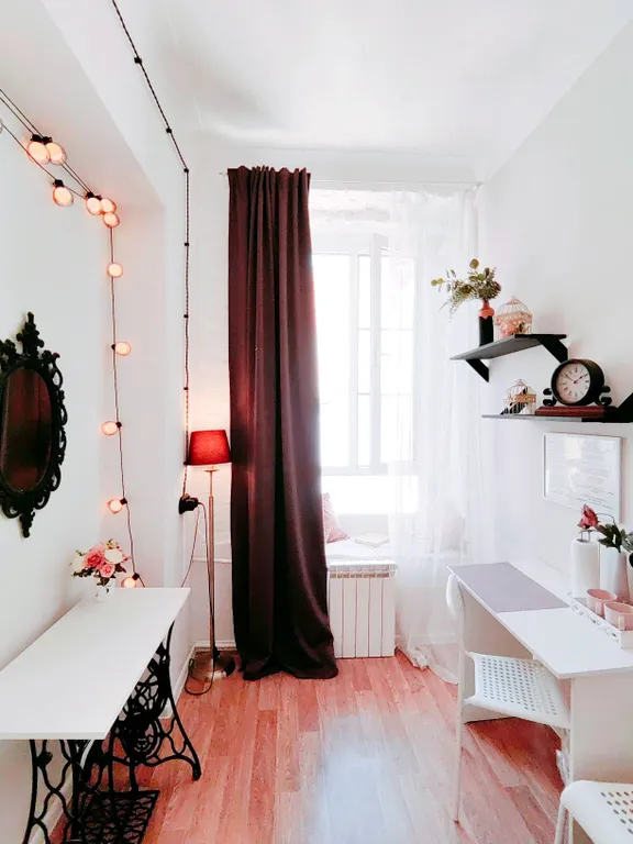 Квартира Комната Зингера. Бесконтактный заезд, хранение багажа До Невского 100м — Санкт-Петербург