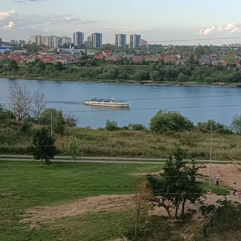 Комфортная квартира на берегу Великой
