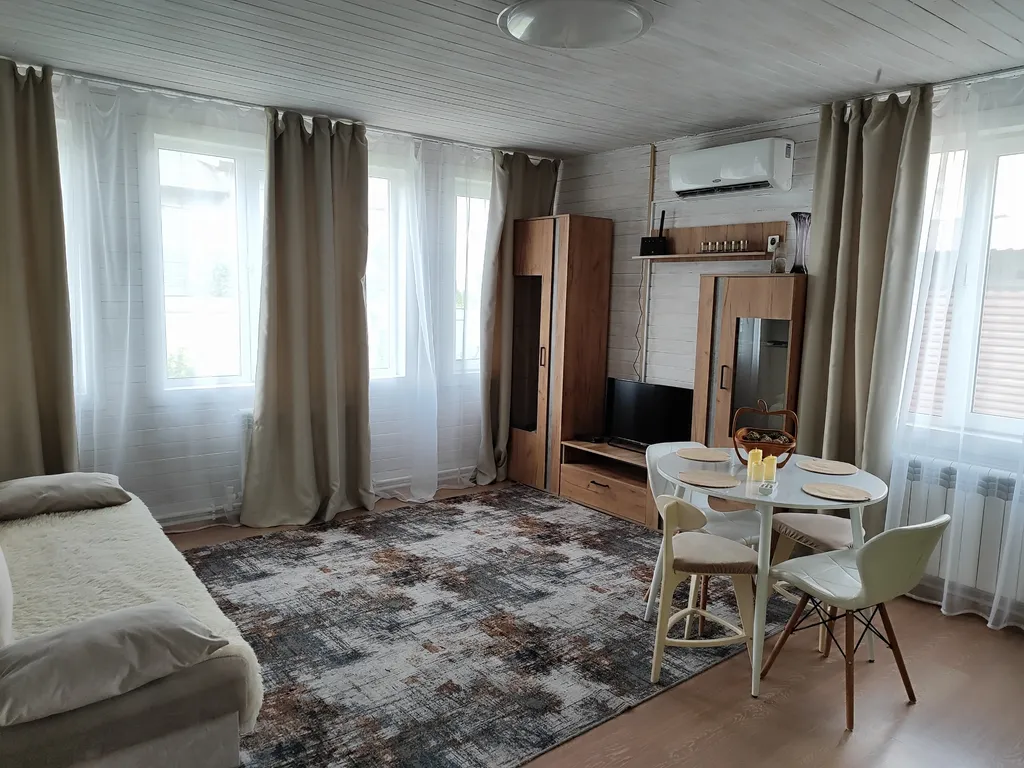 Уютный коттедж с двумя спальнями для круглогодичного проживания