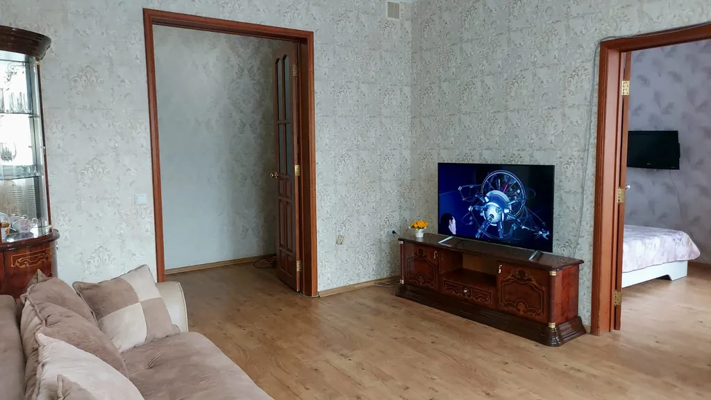 Просторная, солнечная 3-х комнатная квартира с евроремонтом