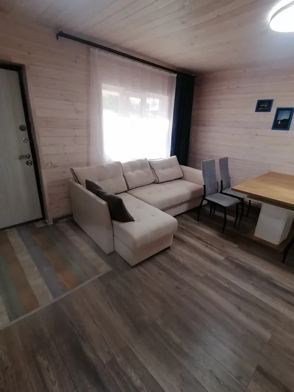 Коттедж Уютный новый дом-таунхаус — Светлое