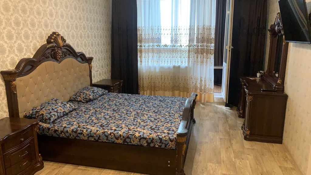 Квартира с отличной транспортной развязкой у дома