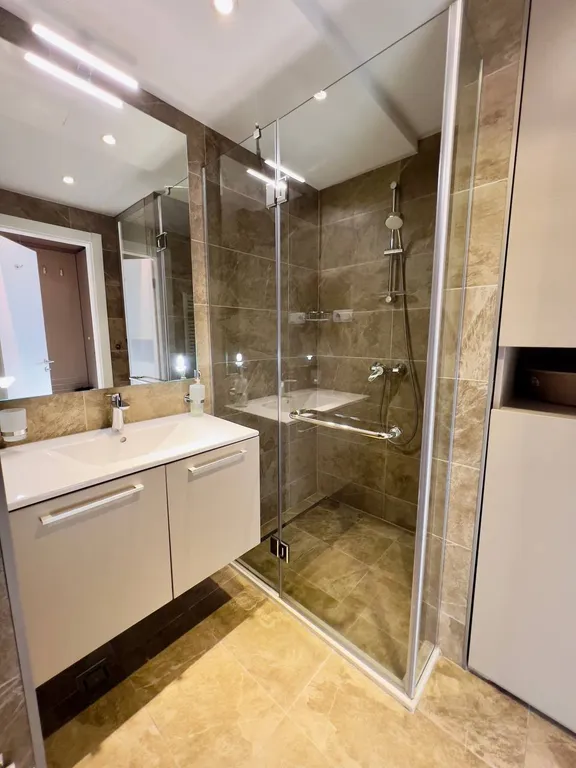 Alliance Palace, вид на закат, море и поющие фонтаны