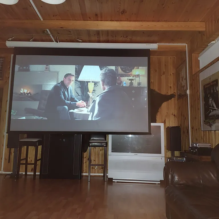 Коттедж с баней и джакузи для семейного отдыха